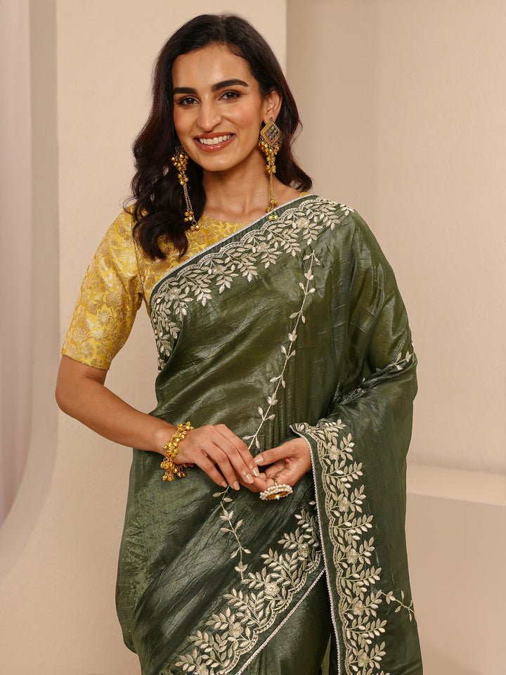 Green Embellished Silk Blend Saree With Unstitched Blouse Piece