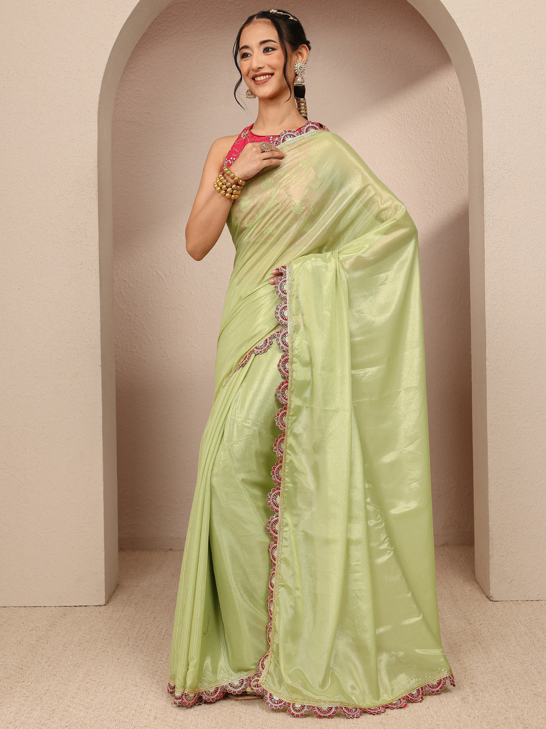 Green Solid Tissue Saree With Unstitched Blouse Piece