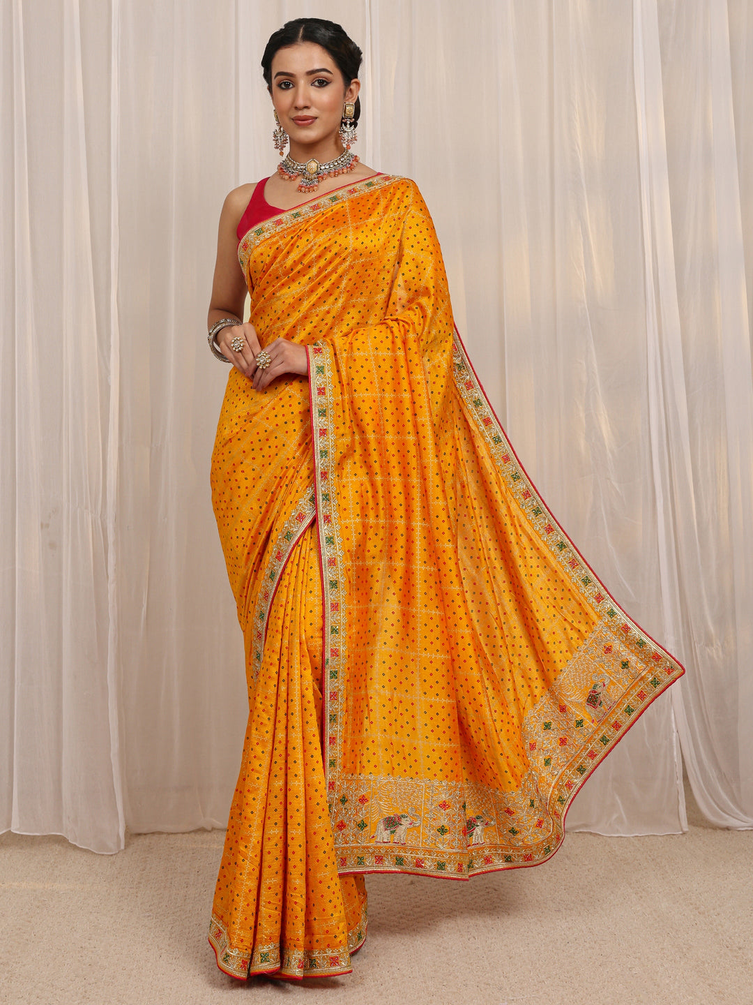 Mustard Bandhani Printed Silk Blend Saree With Unstitched Blouse Piece