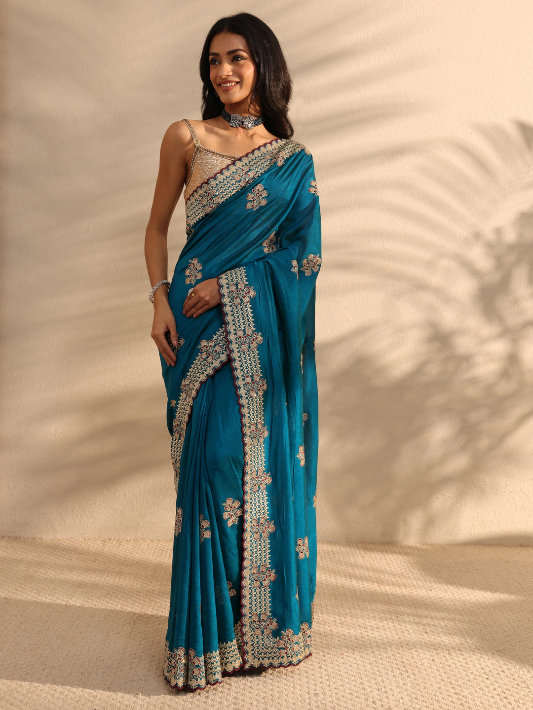 Blue Floral Embellished Silk Blend Saree 
With Unstitched Blouse Piece