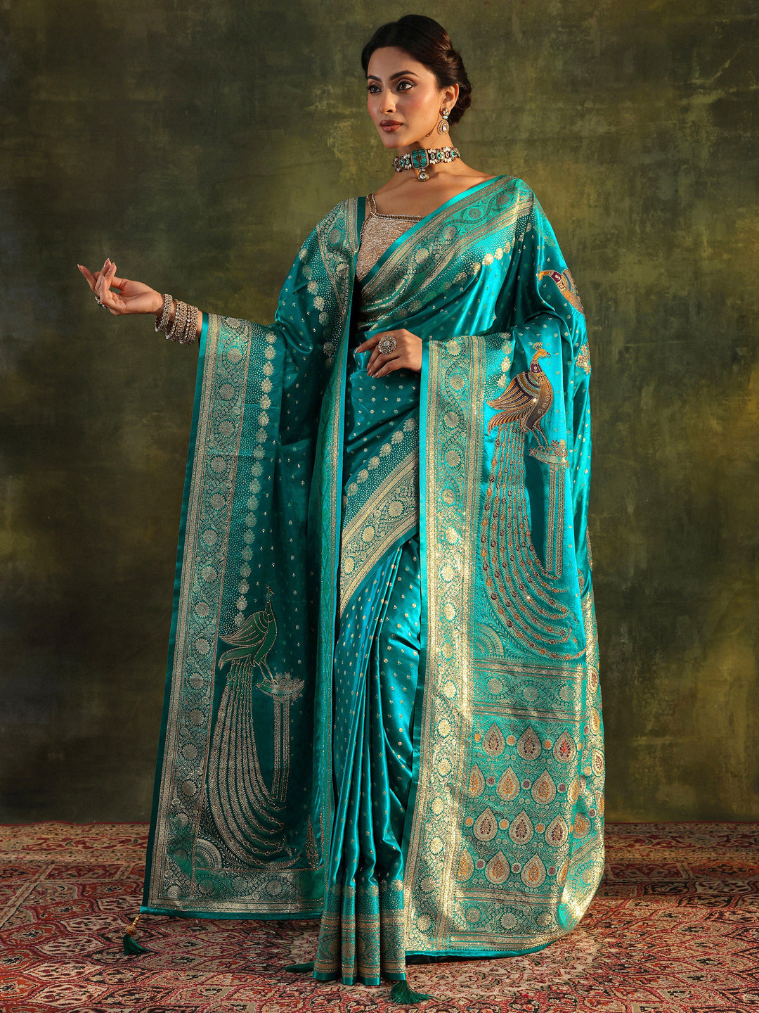 Green Banarasi Silk Saree With Unstitched Blouse And Dupatta