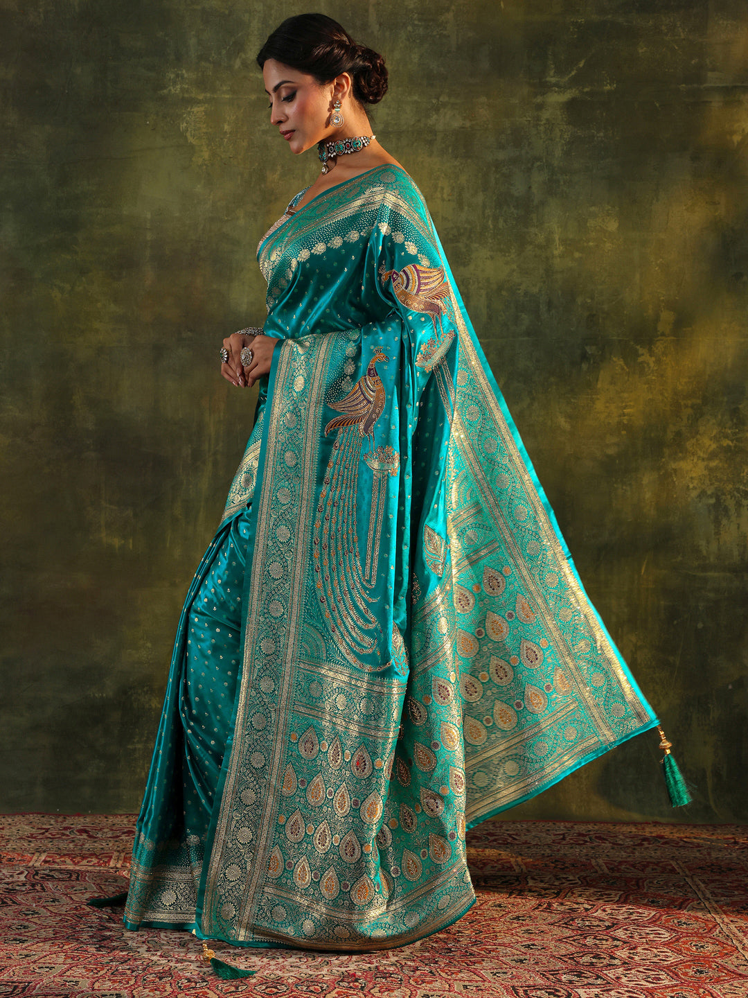 Green Banarasi Silk Saree With Unstitched Blouse And Dupatta
