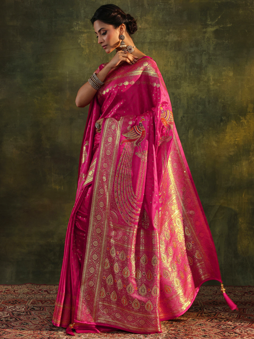 Pink Embellished Silk Saree With Unstitched Blouse And Dupatta