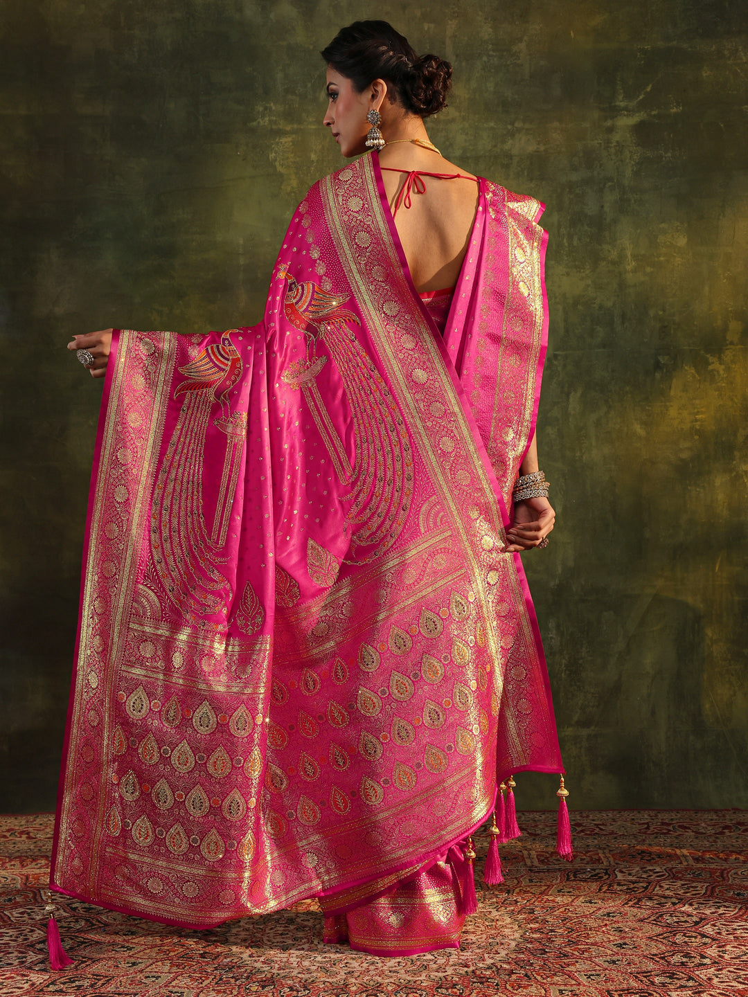 Pink Embellished Silk Saree With Unstitched Blouse And Dupatta