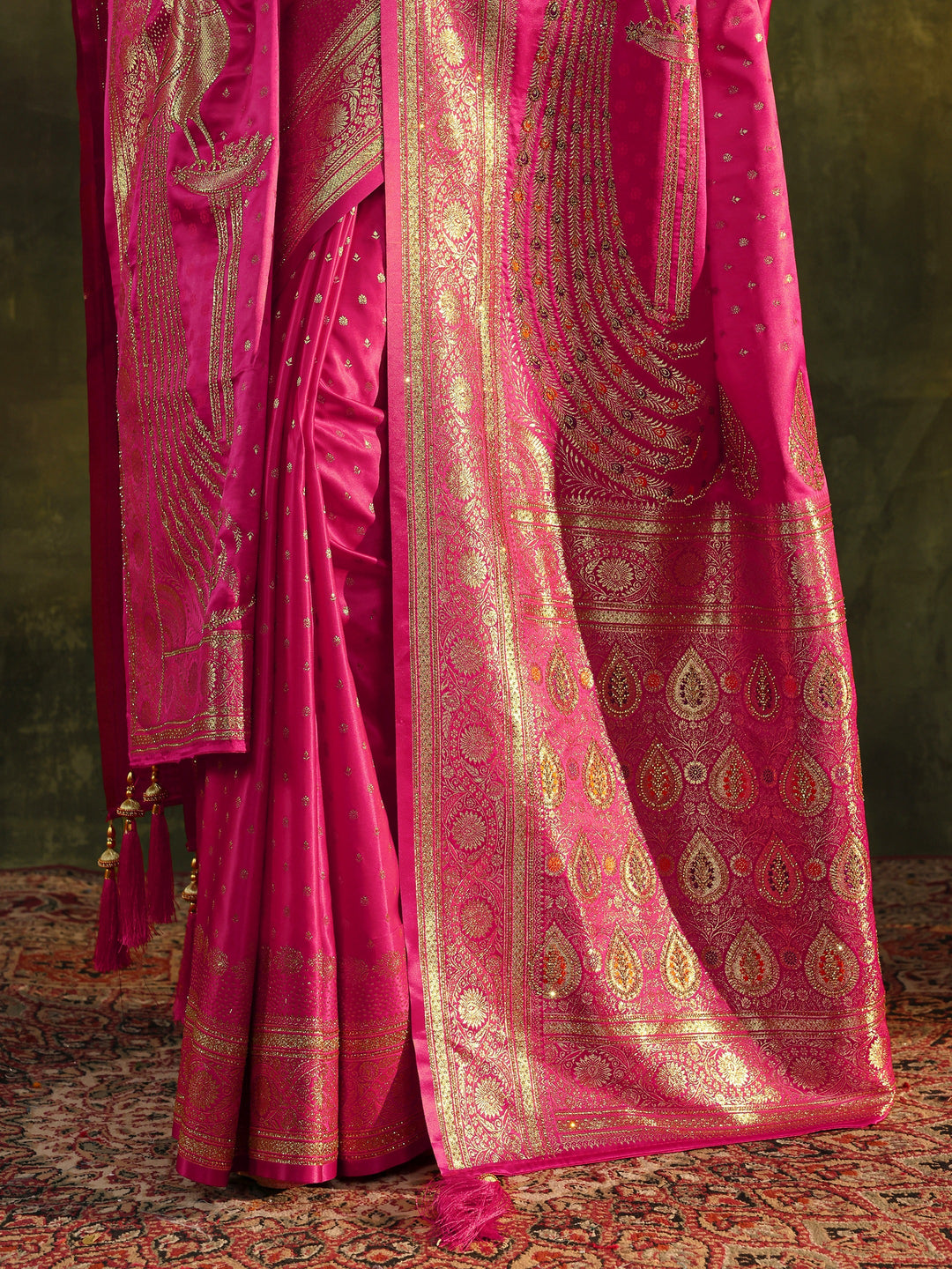 Pink Embellished Silk Saree With Unstitched Blouse And Dupatta