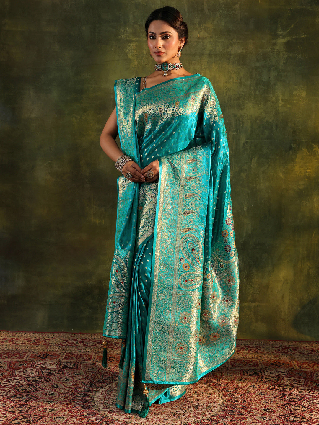 Green Embellished Silk Saree With Unstitched Blouse And Dupatta