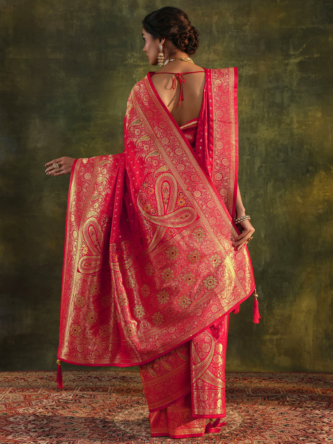 Red Banarasi Silk Saree With Unstitched Blouse And Dupatta
