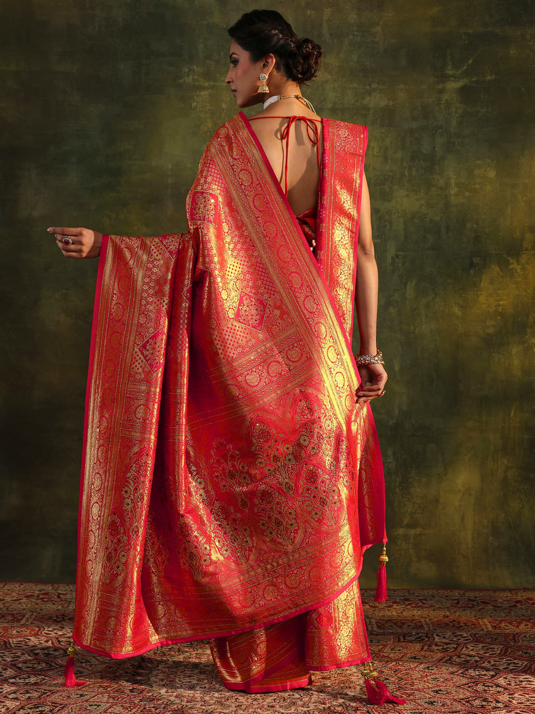 Red Banarasi Silk Saree With Unstitched Blouse And Dupatta
