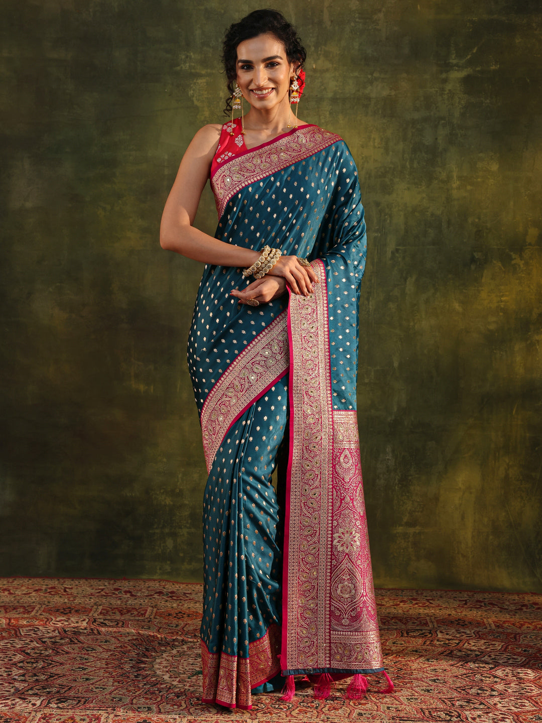 Teal Woven Design Silk Blend Banarasi Saree With Unstitched Blouse Piece