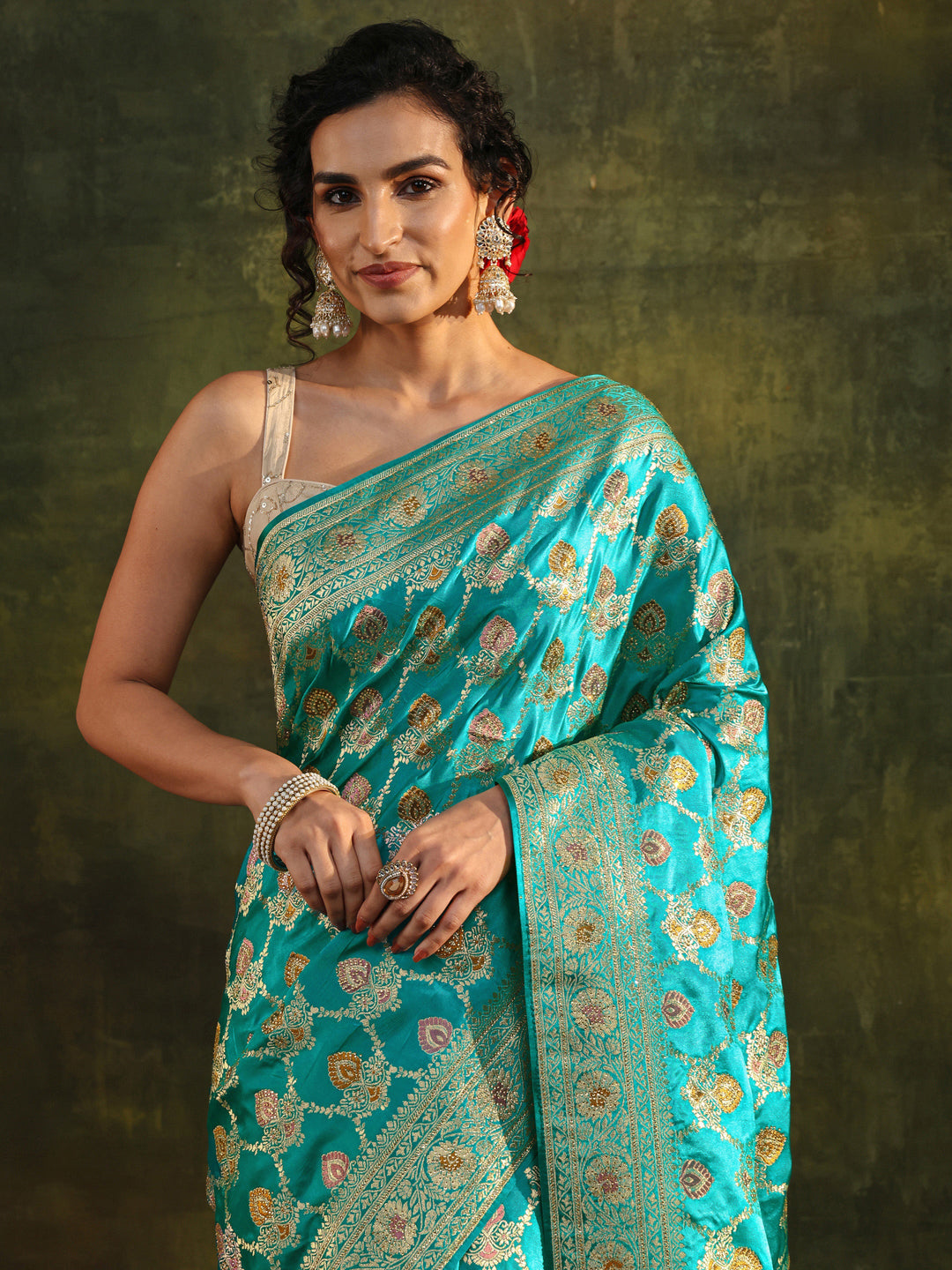 Libas Art Green Woven Design Silk Blend Banarasi Saree With Unstitched Blouse Piece