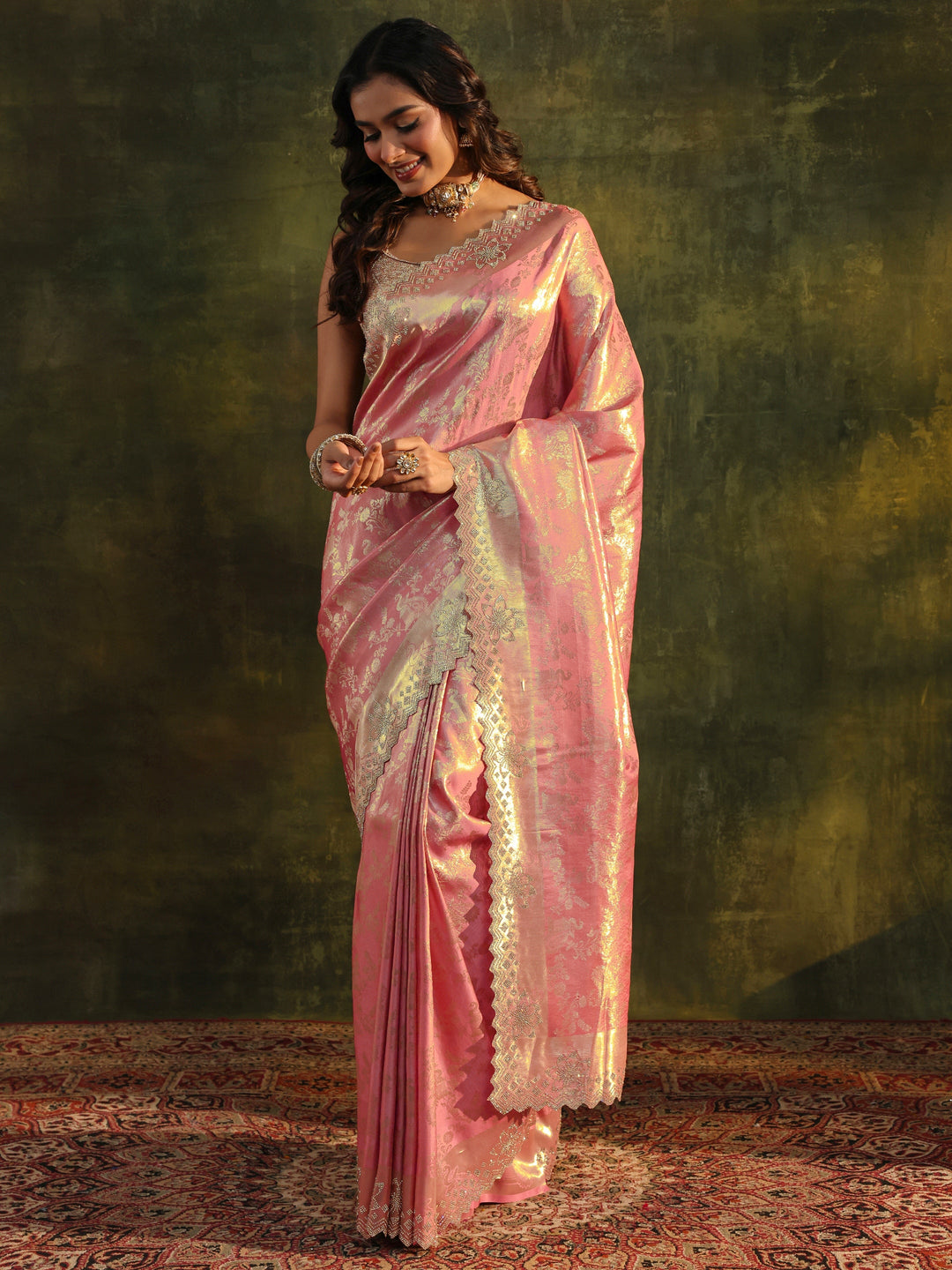 Peach Floral Embellished Silk Blend Saree With Unstitched Blouse Piece