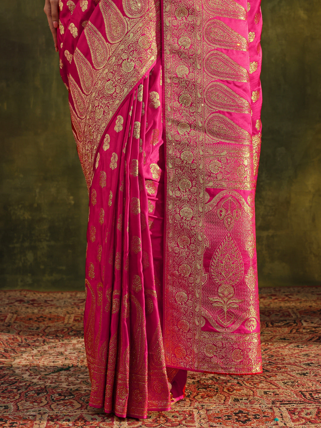 Libas Art Pink Woven Design Silk Blend Banarasi Saree With Unstitched Blouse Piece