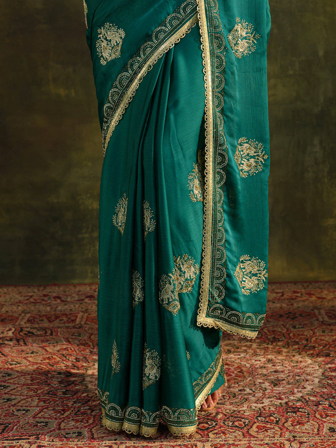 Green Ethnic Embellished Satin Saree With Unstitched Blouse Piece