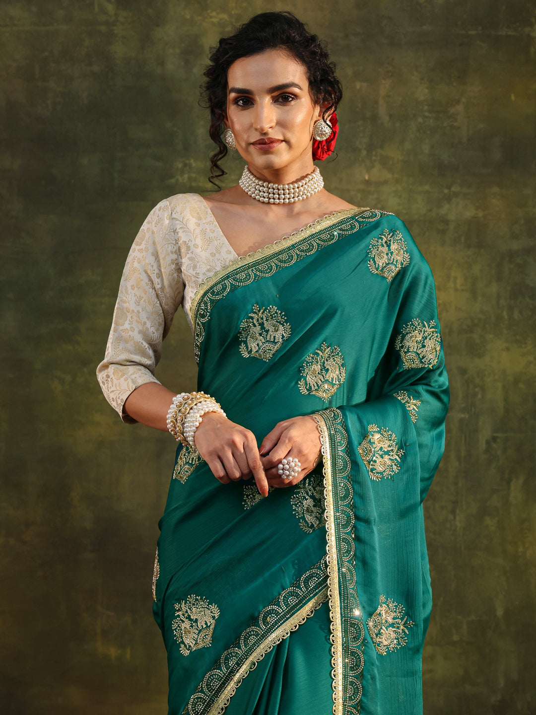 Green Ethnic Embellished Satin Saree With Unstitched Blouse Piece