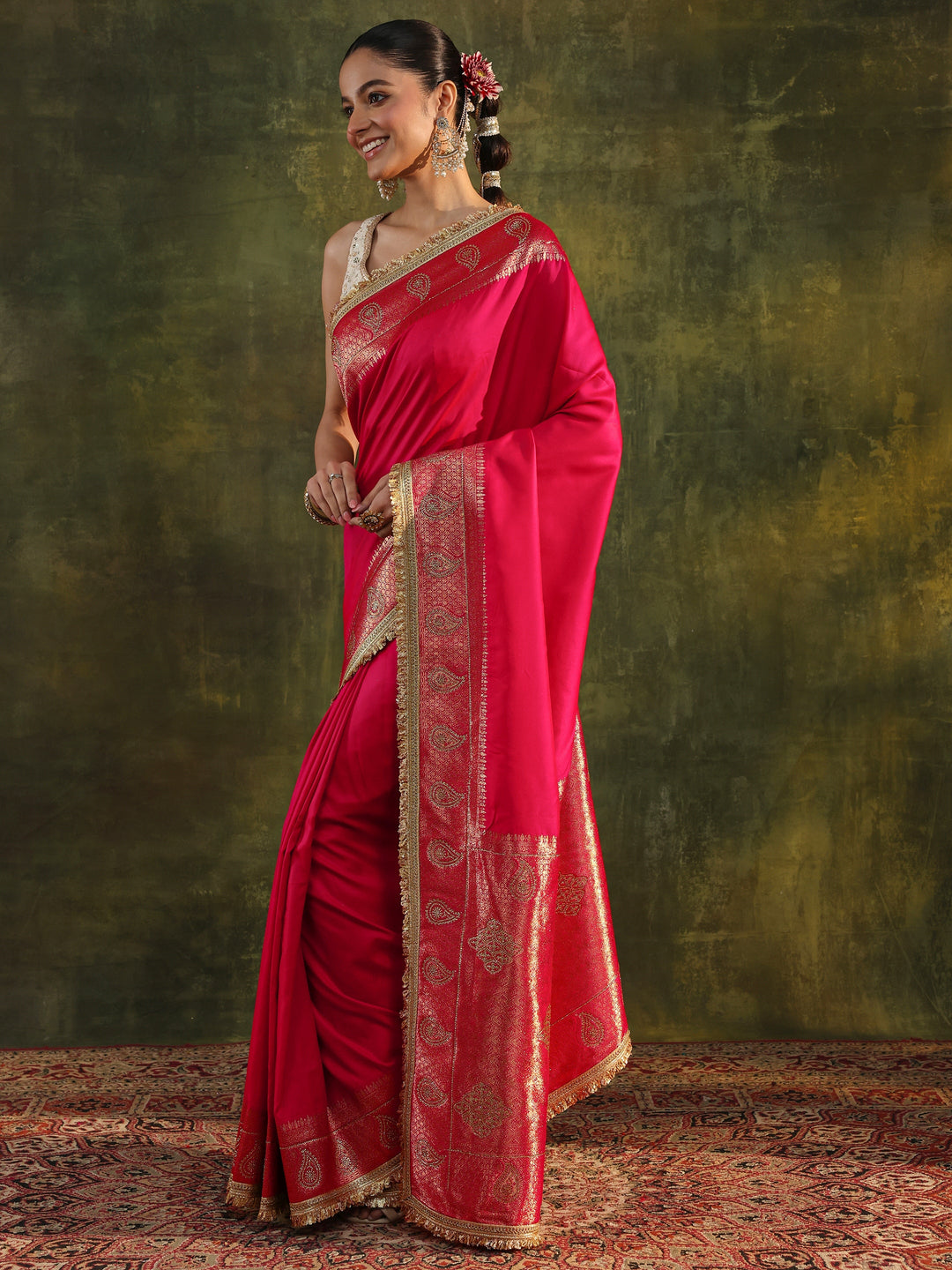 Pink Ethnic Silk Blend Saree With Unstitched Blouse Piece
