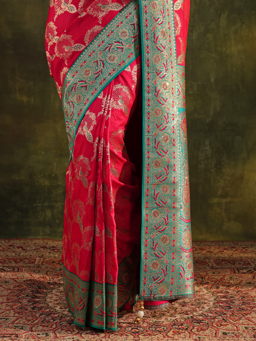 Pink Woven Design Silk Blend Banarasi Saree With Unstitched Blouse Piece