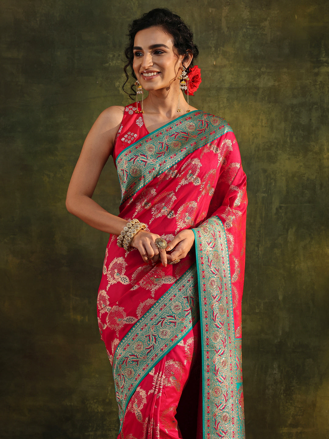 Pink Woven Design Silk Blend Banarasi Saree With Unstitched Blouse Piece