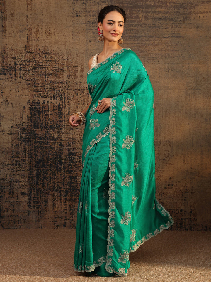 Green Floral Embroidered Silk Blend Saree With Unstitched Blouse Piece