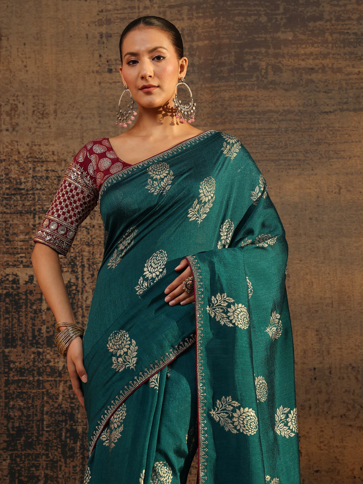 Blue Floral Printed Silk Blend Saree With Unstitched Blouse Piece