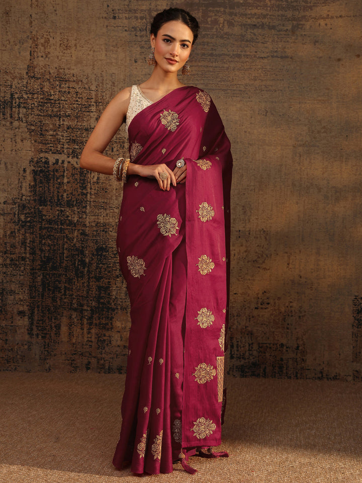 Red Floral Embroidered Silk Blend Saree With Unstitched Blouse Piece