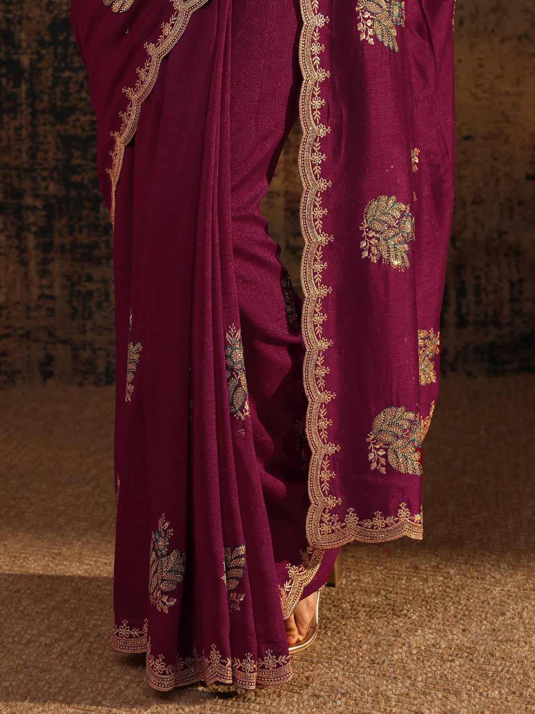 Maroon Floral Embroidered Silk Blend Saree With Unstitched Blouse Piece