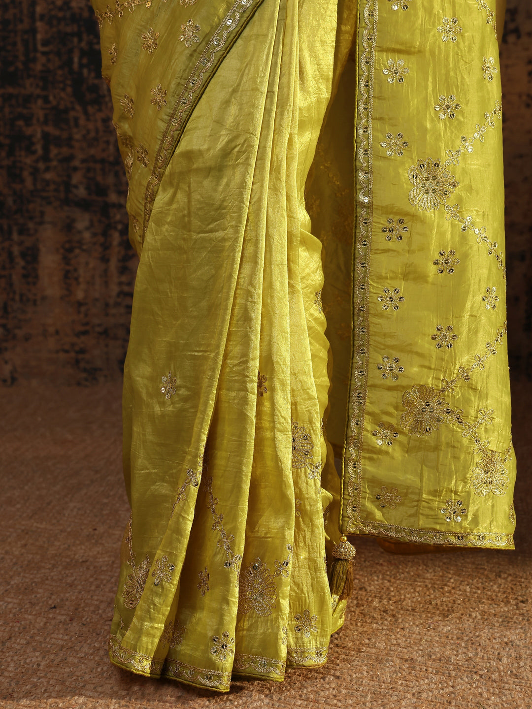 Green Floral Embroidered Tissue Saree With Unstitched Blouse Piece