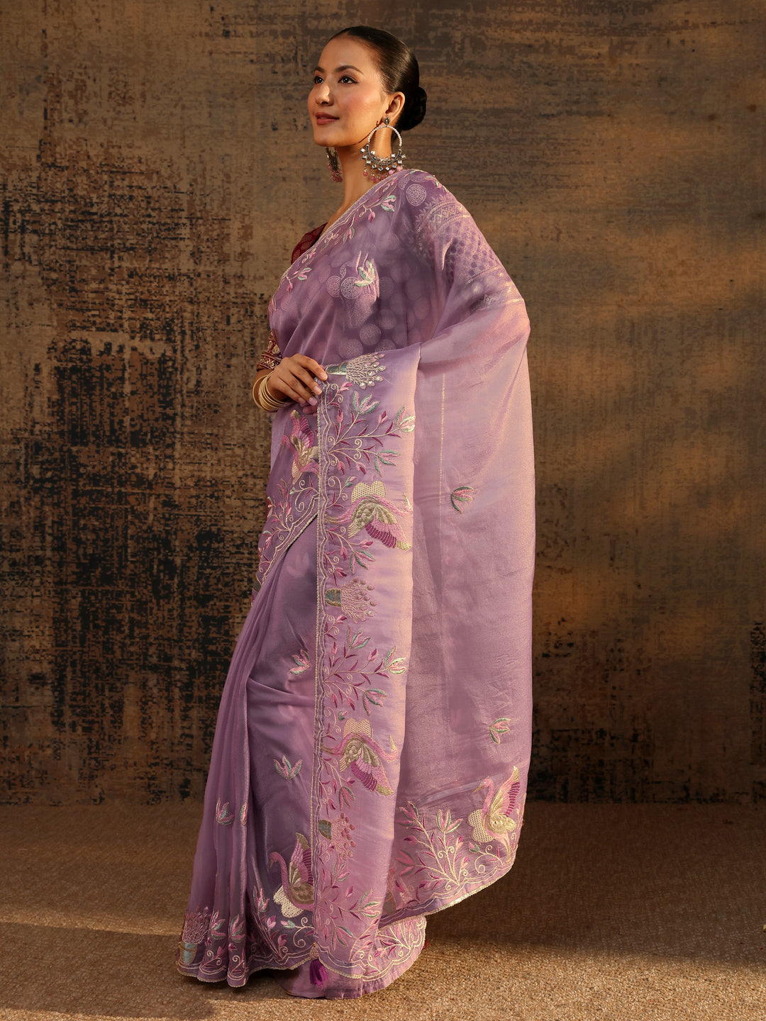 Purple Floral Embroidered Organza Saree With Unstitched Blouse Piece