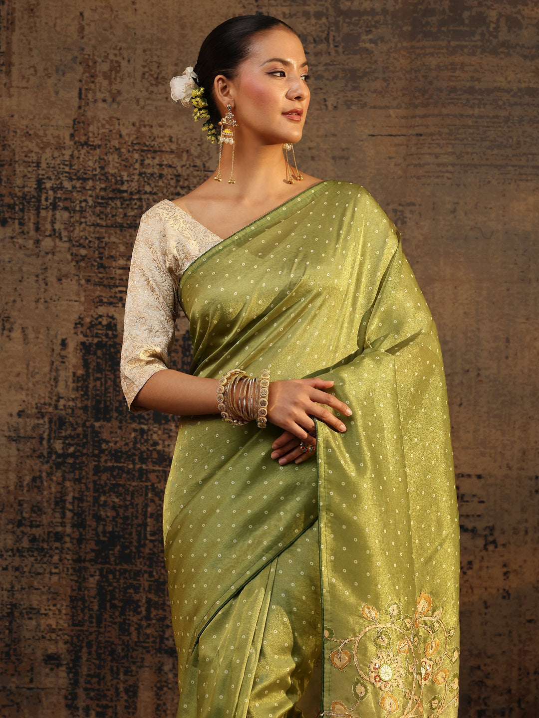 Green Floral Embroidered Tissue Saree With Unstitched Blouse Piece