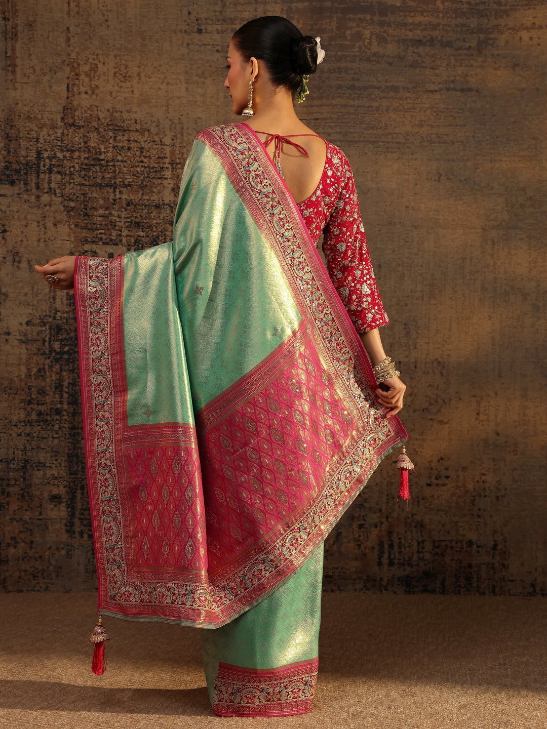 Libas Art Green Ethnic Motifs Woven Design Silk Blend Saree With Unstitched Blouse Piece