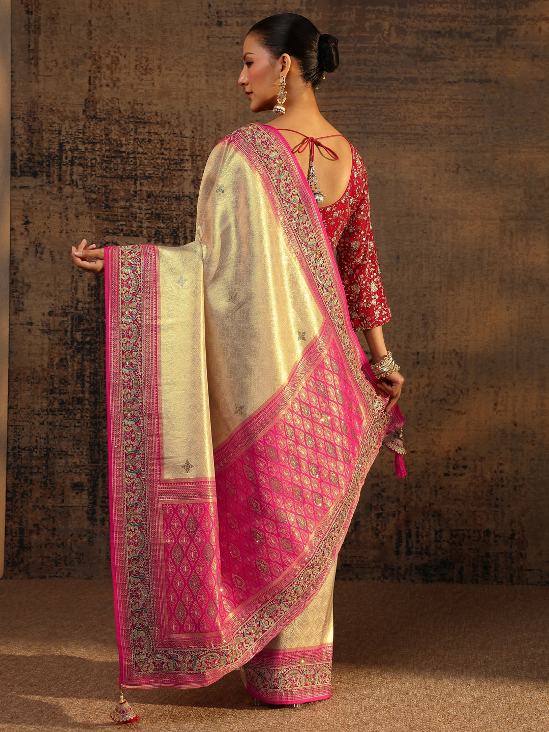 Libas Art Gold Ethnic Motifs Woven Design Silk Blend Saree With Unstitched Blouse Piece