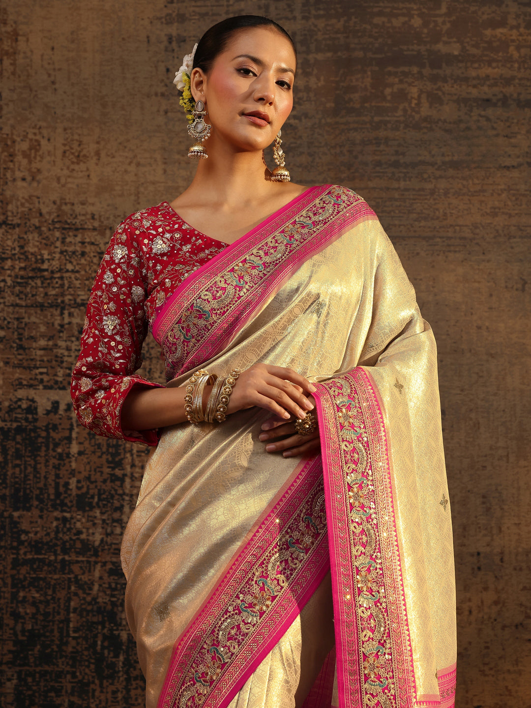 Libas Art Gold Ethnic Motifs Woven Design Silk Blend Saree With Unstitched Blouse Piece