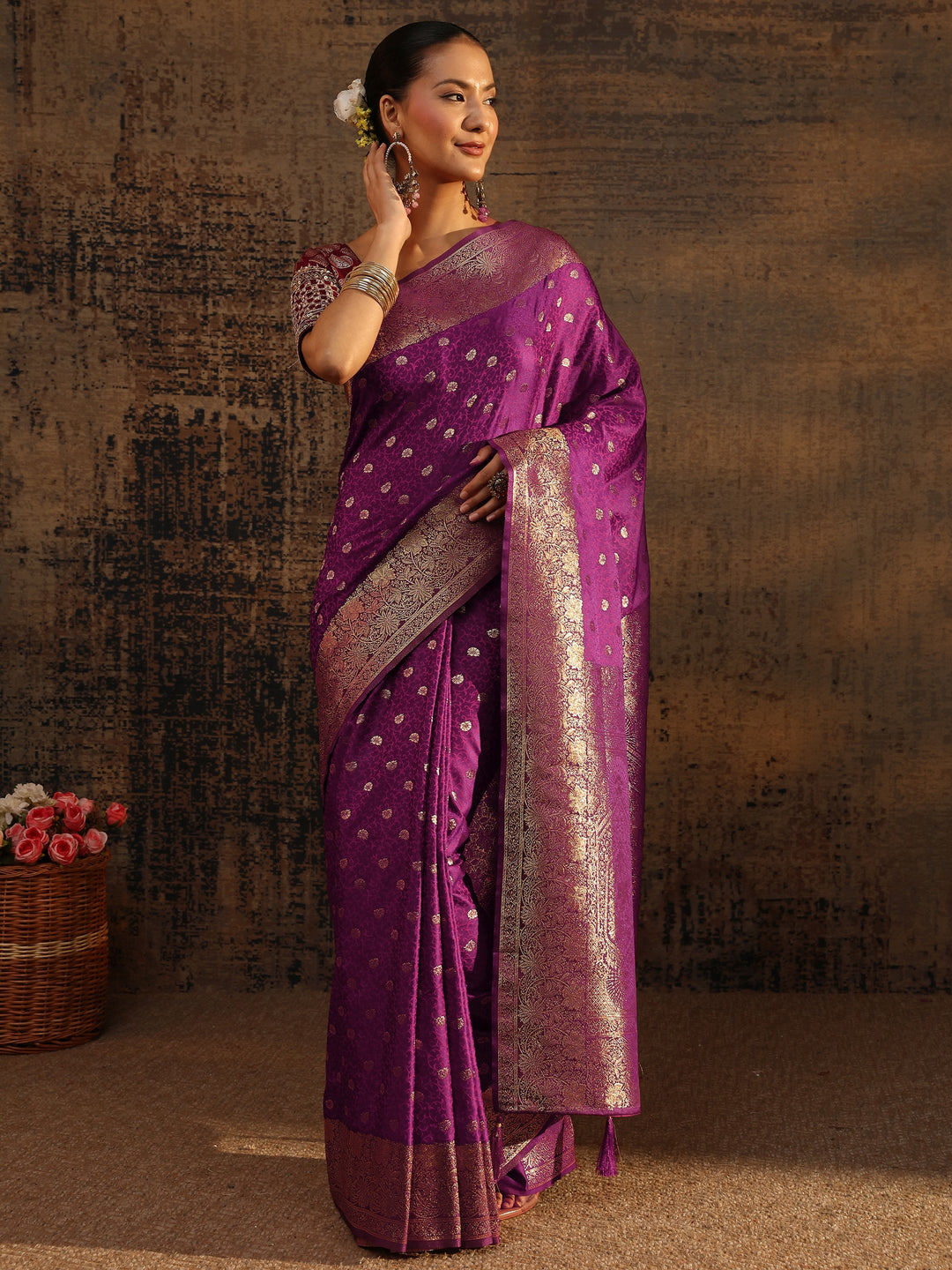Purple Floral Woven Design Silk Blend Saree With Unstitched Blouse Piece