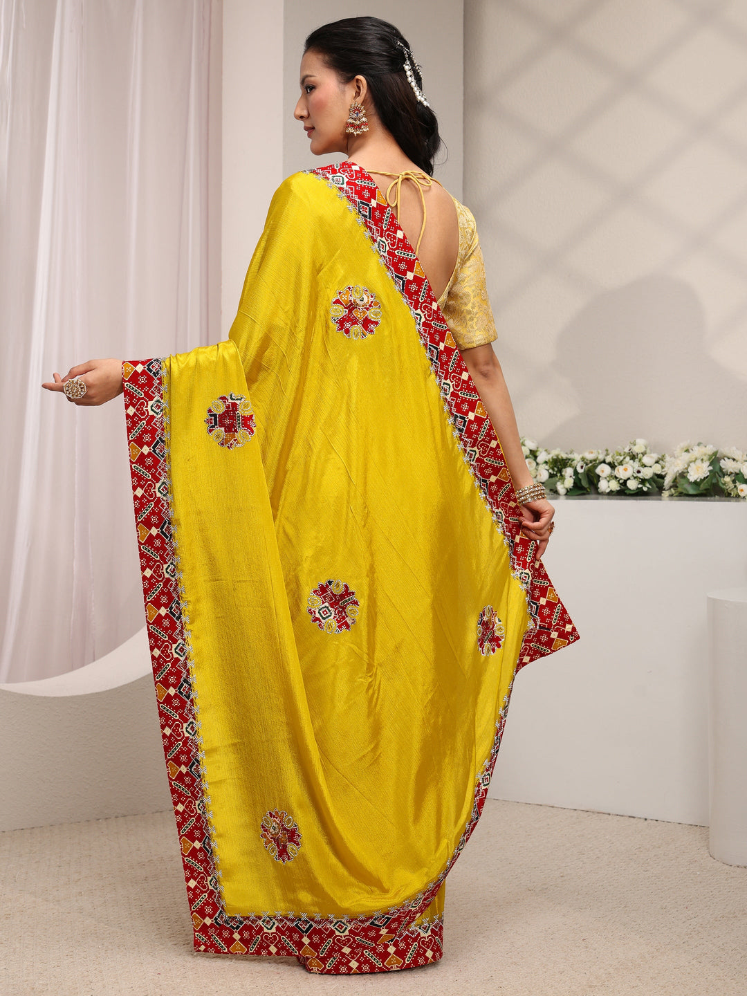 Mustard Patola Border Chinon Saree With Unstitched Blouse Piece