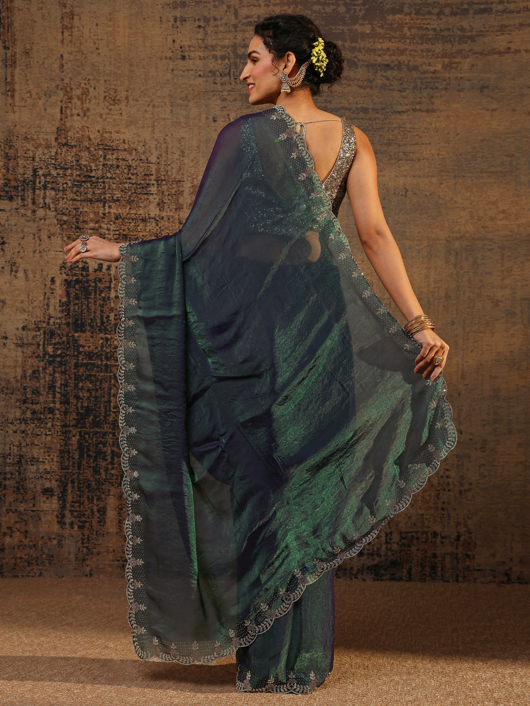 Green Solid Satin Saree With Unstitched Blouse Piece