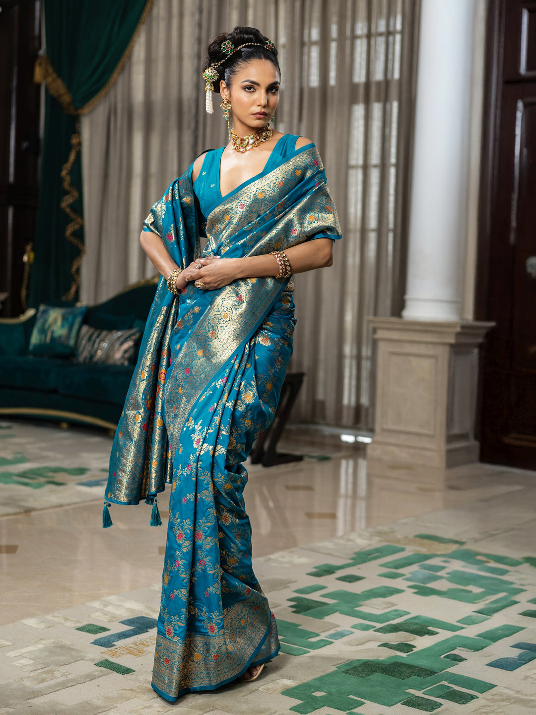 Blue Woven Design Silk Blend Saree With Unstitched Blouse Piece