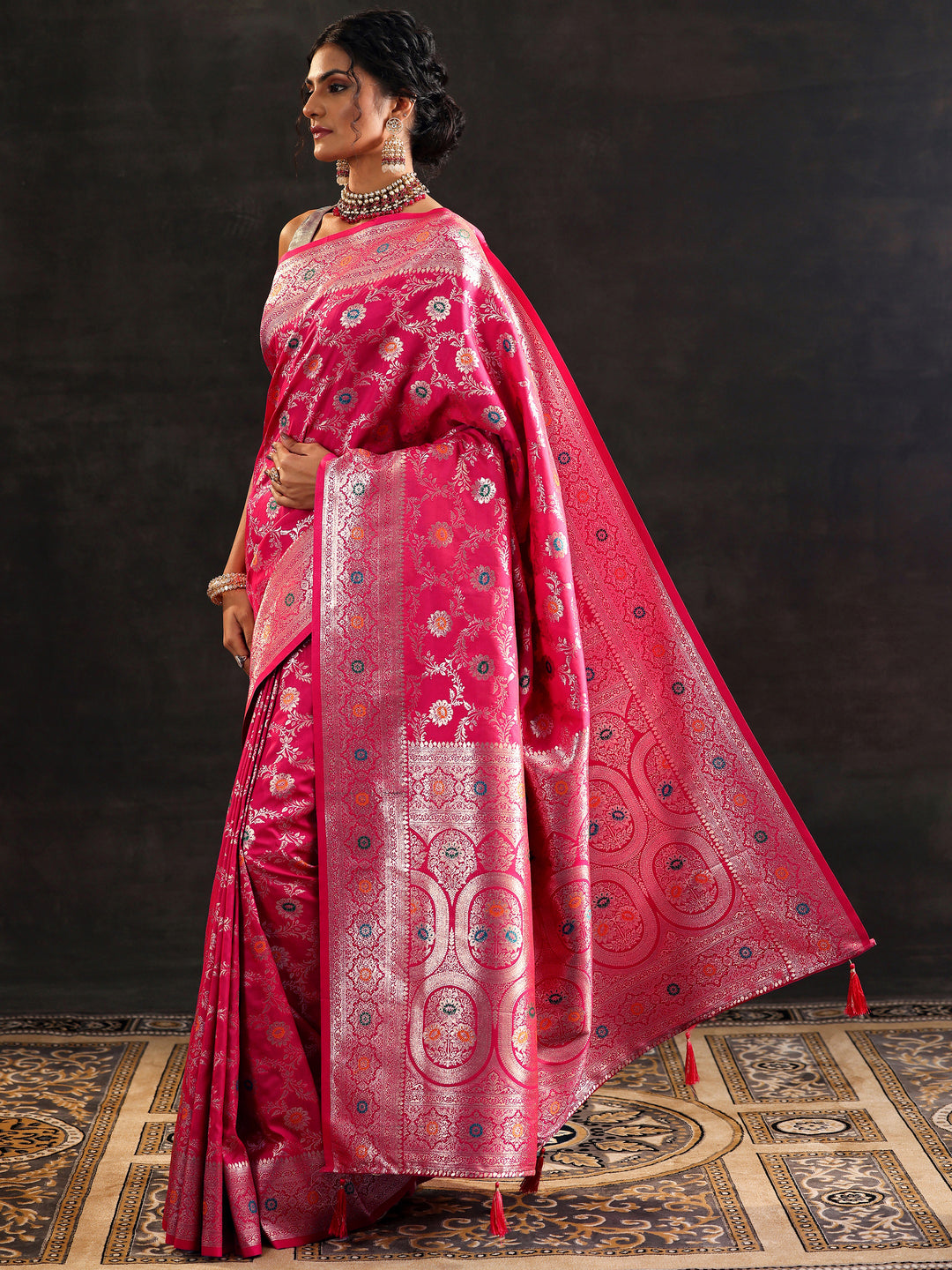 Pink Woven Design Banarasi Silk Blend Saree With Unstitched Blouse Piece