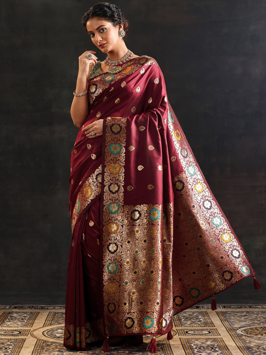 Maroon Woven Design Silk Blend Saree With Unstitched Blouse Piece