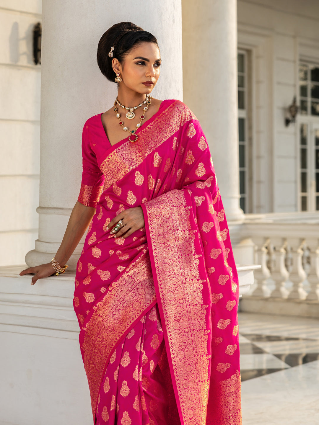 Pink Woven Design Silk Blend Saree With Unstitched Blouse Piece
