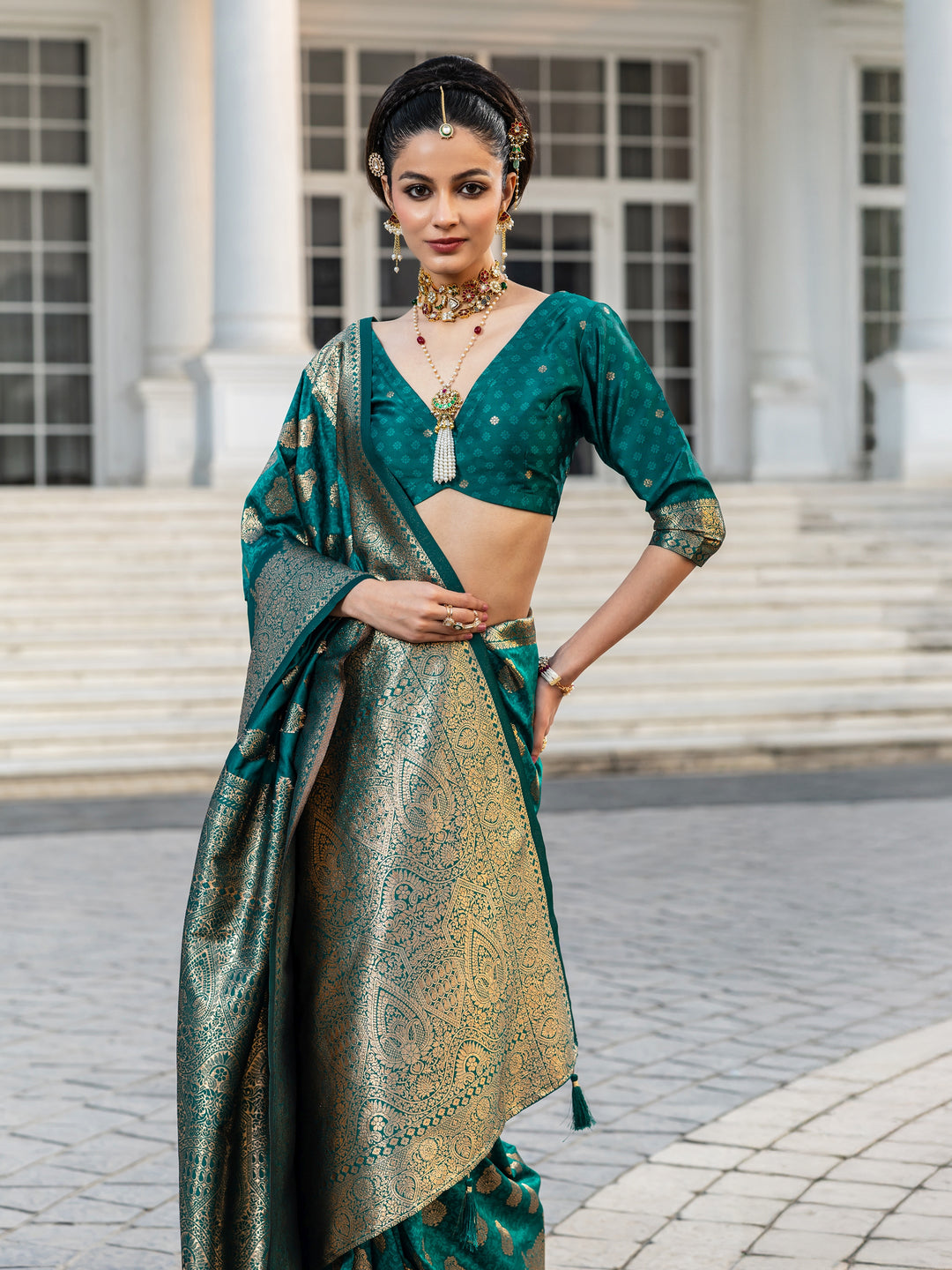 Teal Woven Design Silk Blend Saree With Unstitched Blouse Piece