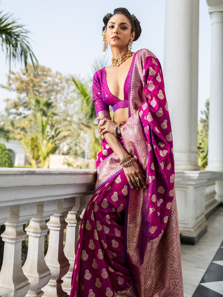 Magenta Woven Design Banarasi Silk Blend Saree With Unstitched Blouse Piece