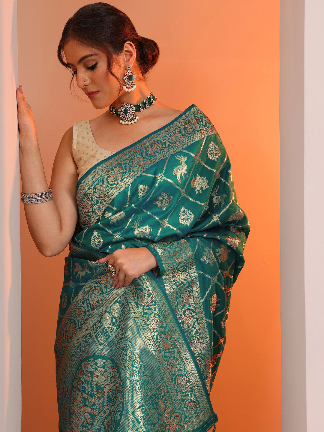 Teal Woven Design Banarasi Silk Blend Saree With Unstitched Blouse Piece