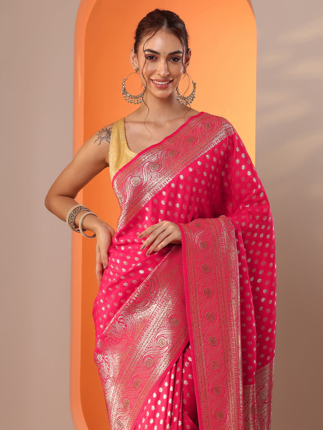 Pink  Silk Blend Saree With Unstitched Blouse Piece