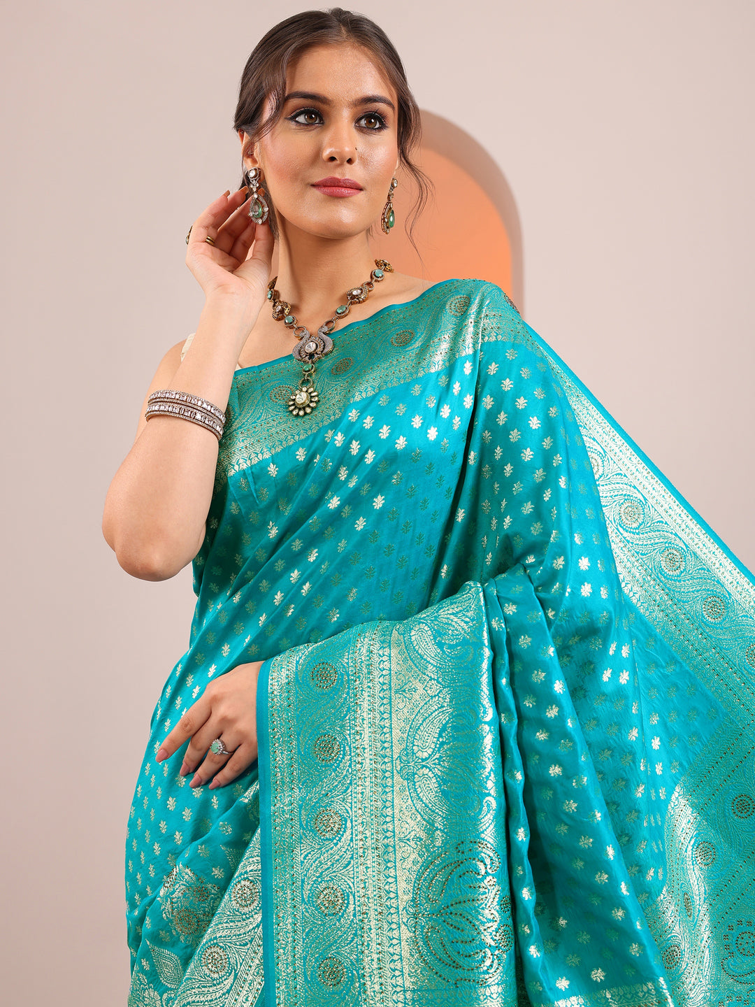Blue Woven Design Banarasi Silk Blend Saree With Unstitched Blouse Piece