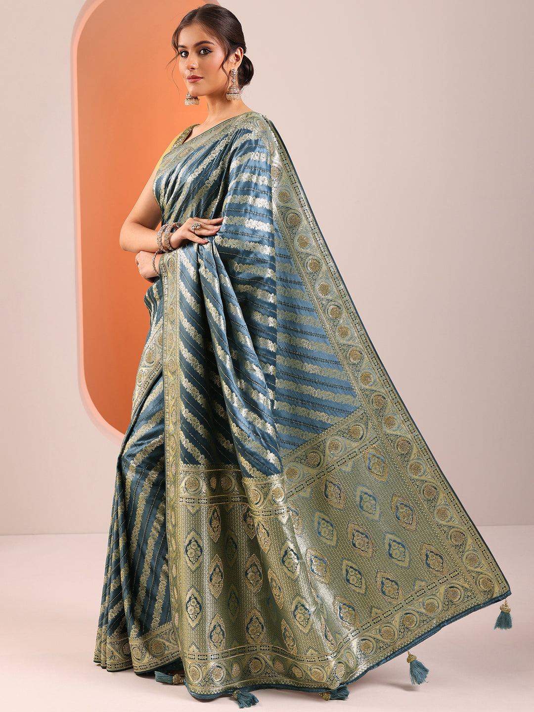 Blue Woven Design Silk Blend Saree With Unstitched Blouse Piece