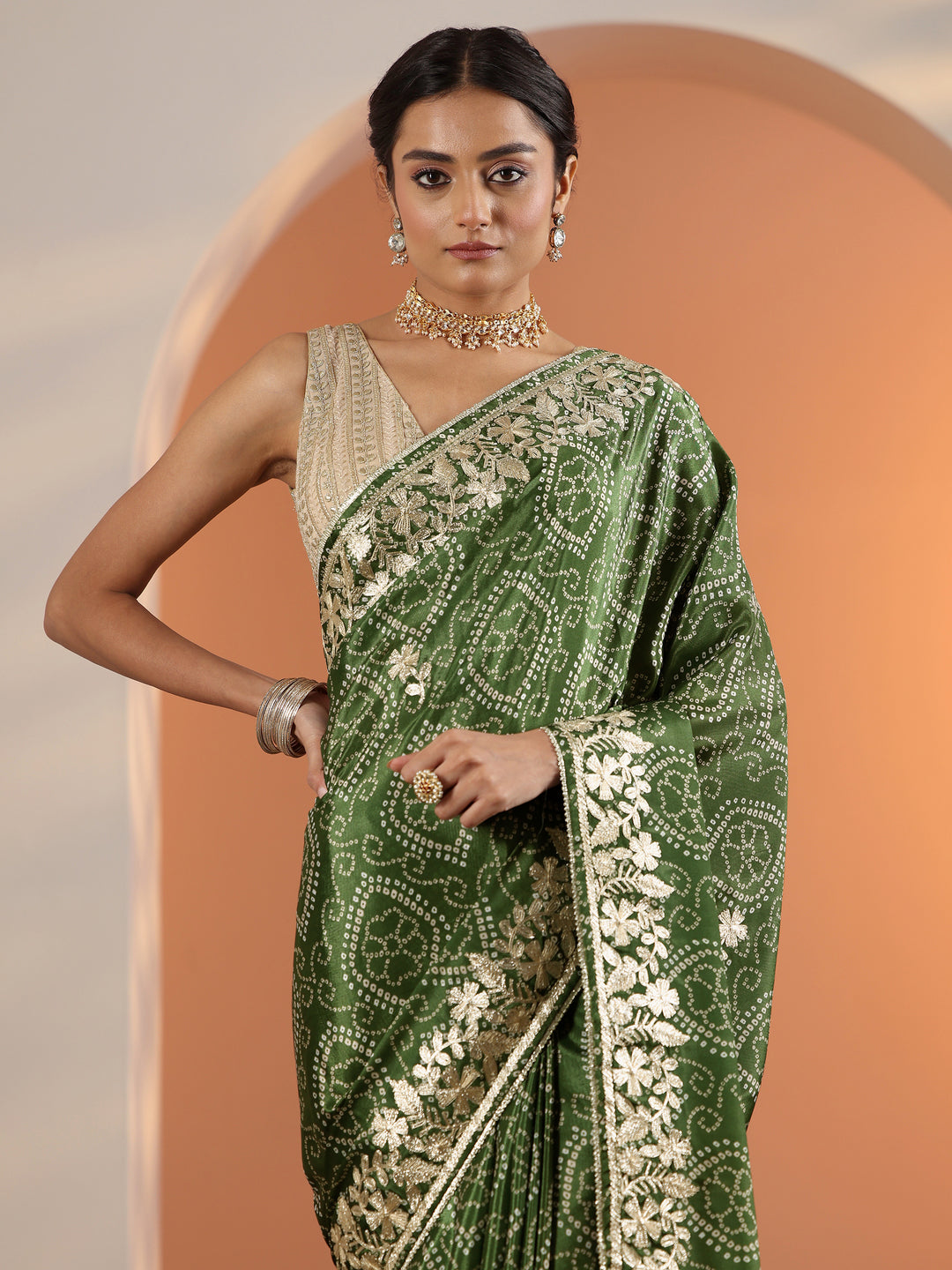 Olive Bandhani Printed Chinon Saree With Unstitched Blouse Piece