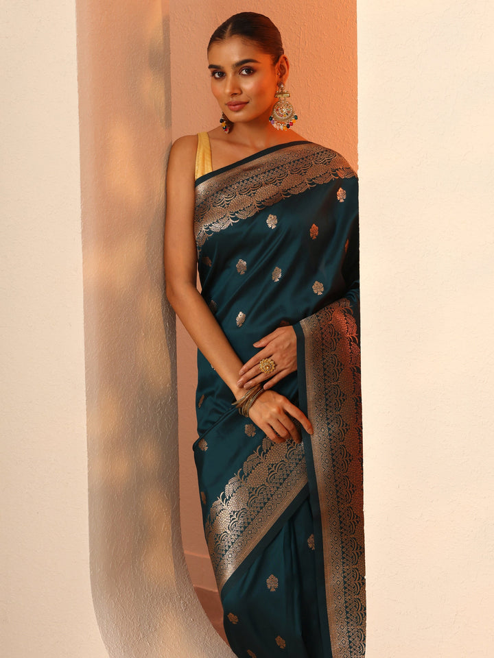 Green Woven Design Banarasi Silk Blend Saree With Unstitched Blouse Piece