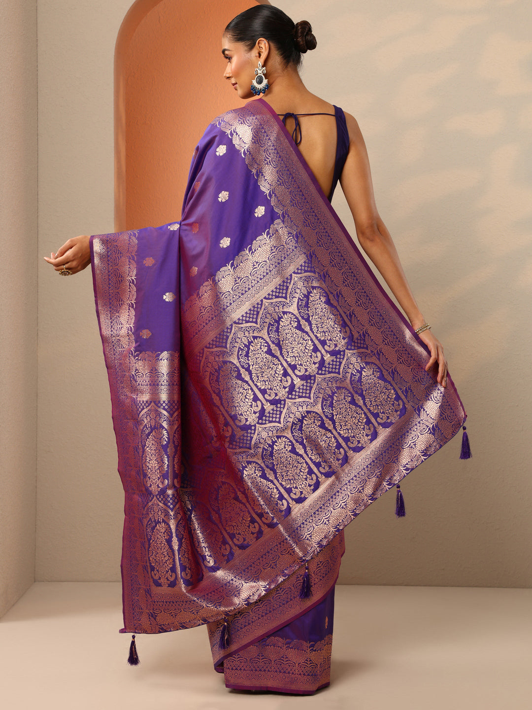 Purple Woven Design Banarasi Silk Blend Saree With Unstitched Blouse Piece