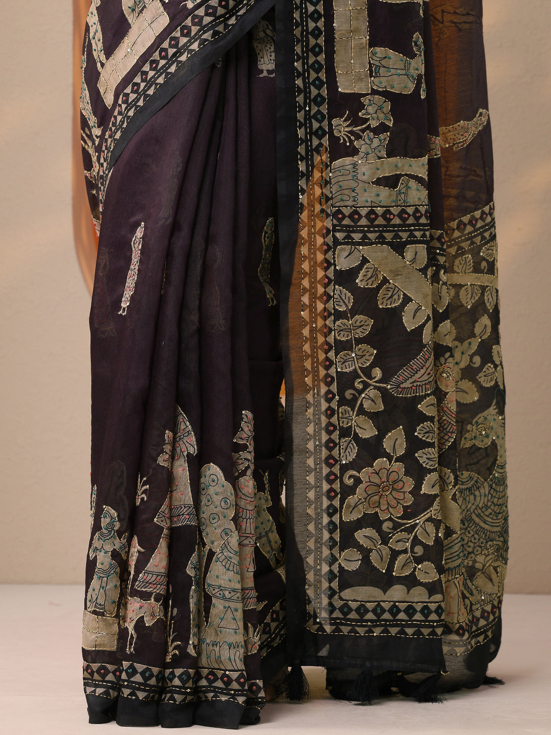 Burgundy Printed Silk Blend Saree With Unstitched Blouse Piece