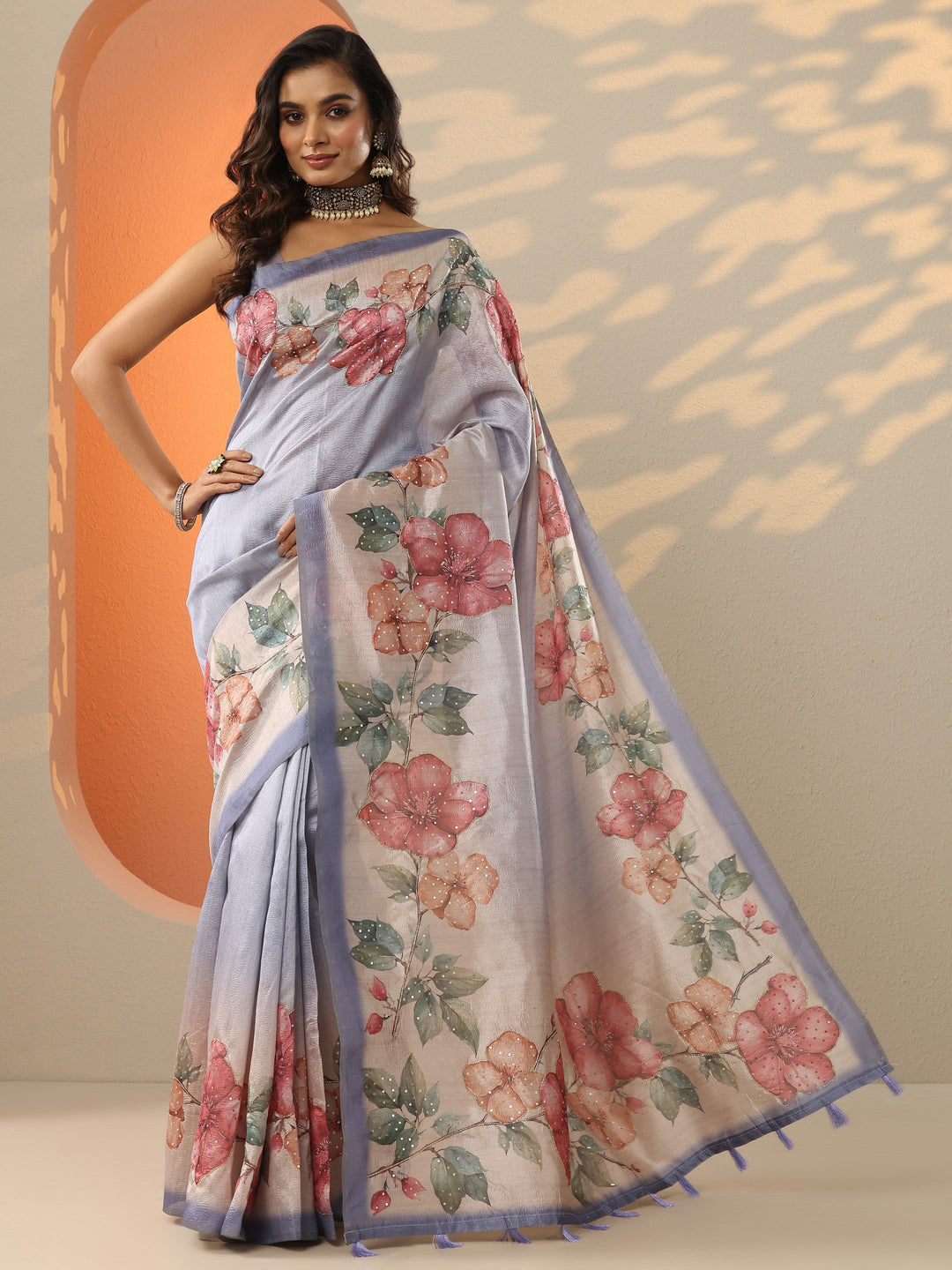 Lavender Embellished Silk Blend Saree With Unstitched Blouse Piece