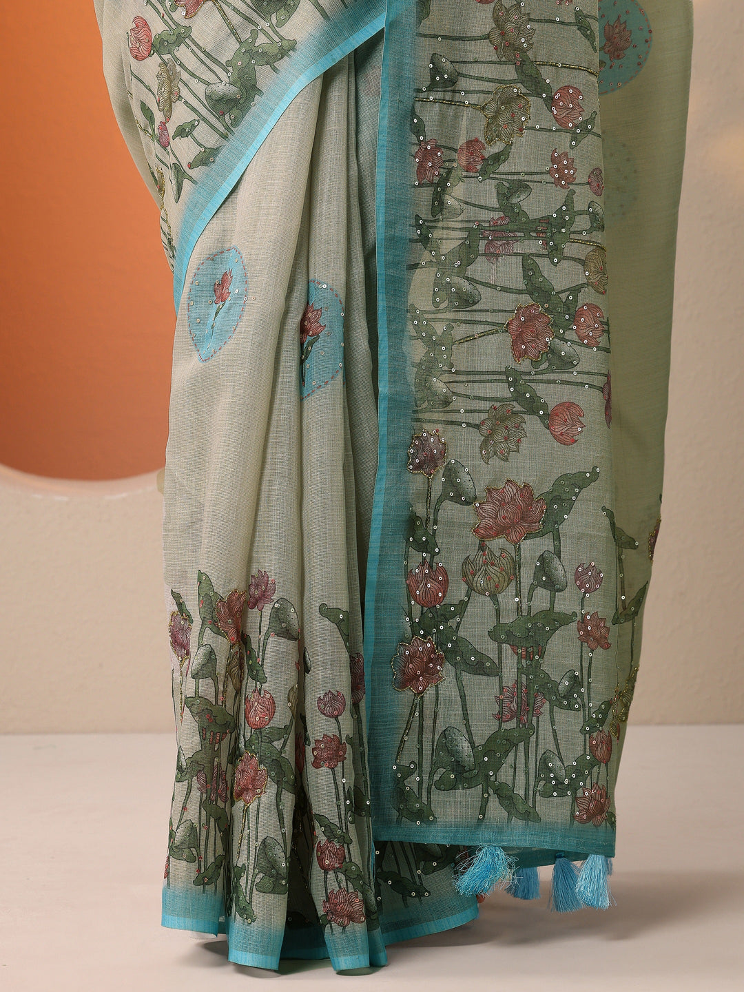 Beige Printed Silk Blend Saree With Unstitched Blouse Piece